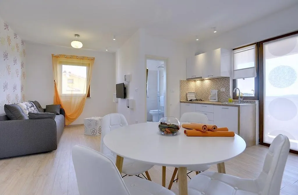Apartments Buic Vinkuran 0*,