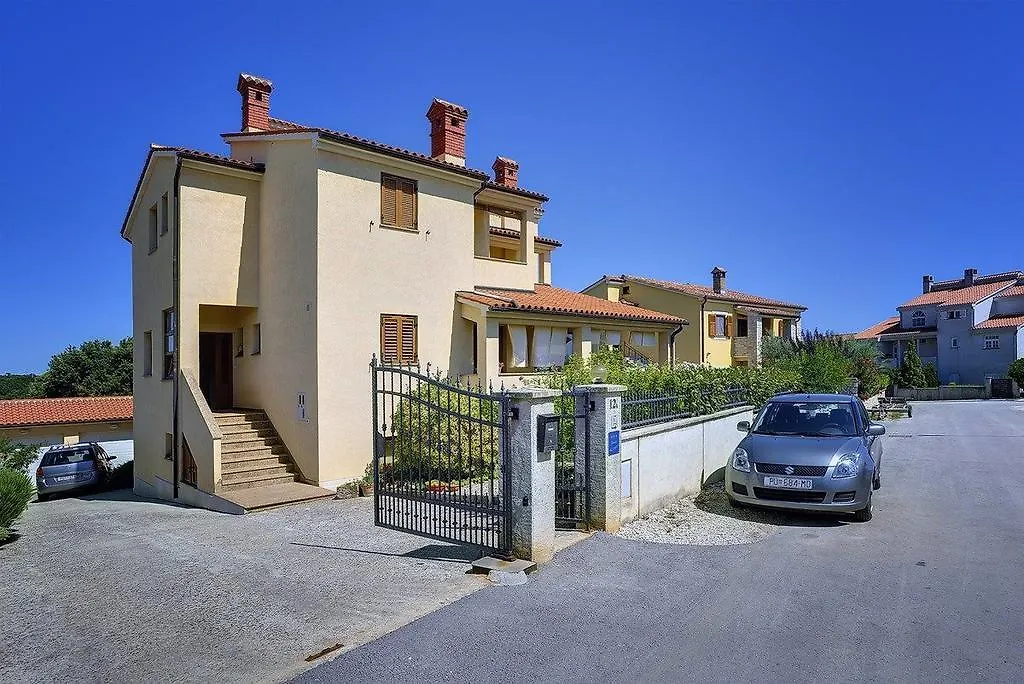 Apartments Buic Vinkuran